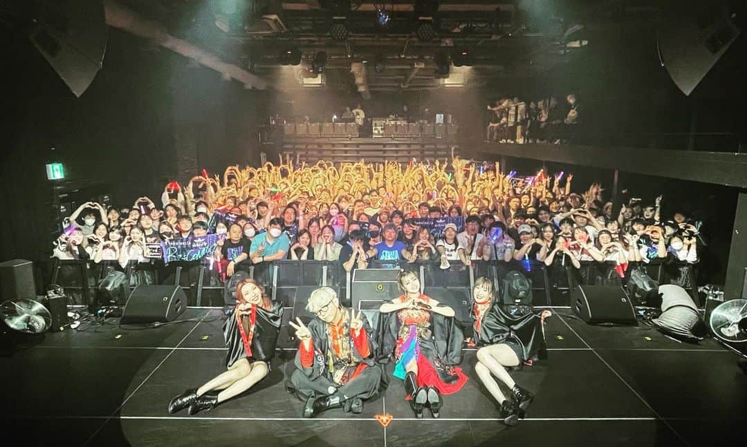 tokuのインスタグラム：「ツアー5ヶ所目。 初韓国でした！ ありがとうございました😊😉  #GARNiDELiA #ガルニデss2023  #stellacage」