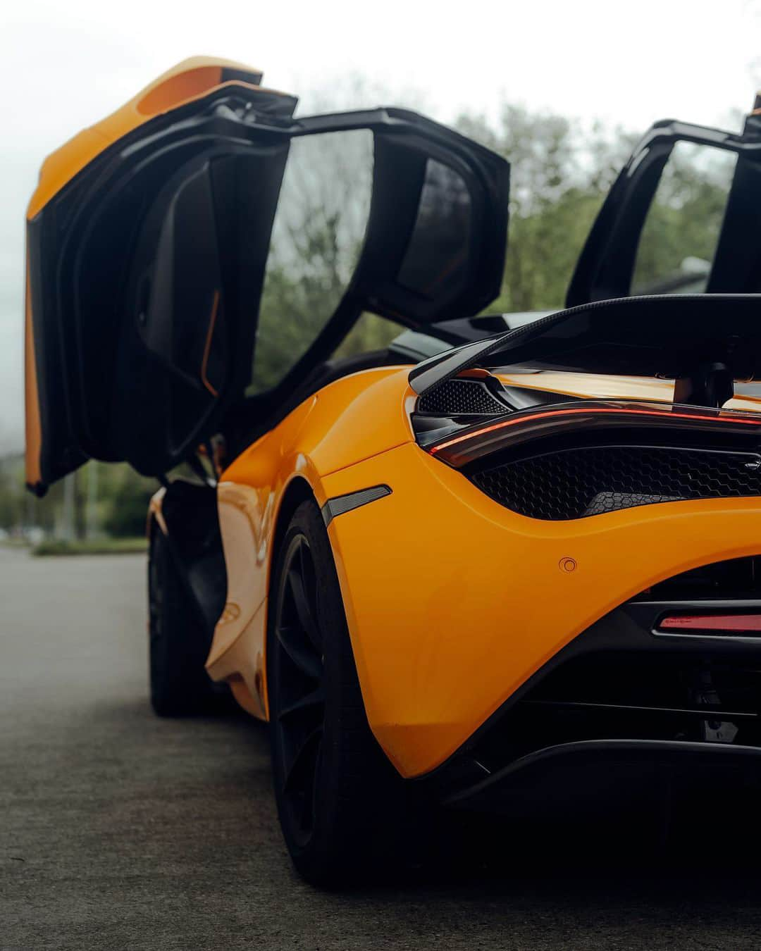 McLaren Automotiveさんのインスタグラム写真 - (McLaren AutomotiveInstagram)「Up close and personal with the 720S, #McLarenSpotted by @g33k_photography #McLaren #McLarenAuto #McLaren720S  #720S」6月10日 22時33分 - mclarenauto