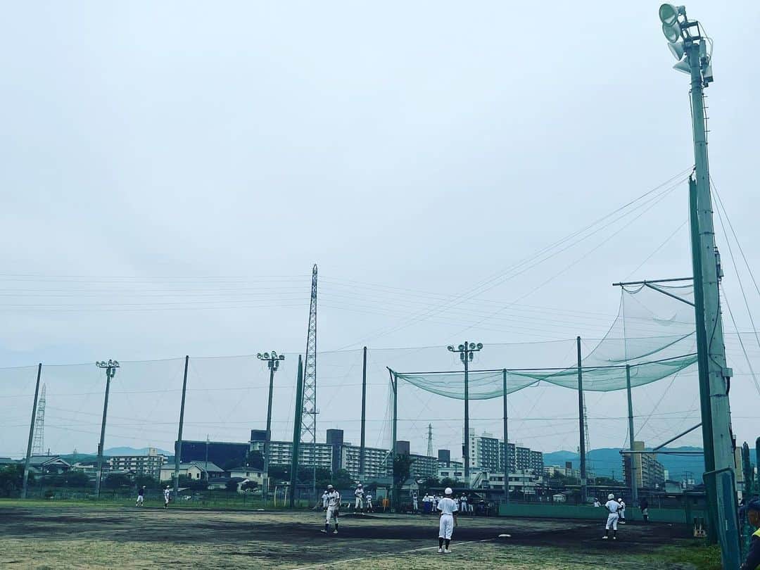 のインスタグラム：「早起き 大声 泥だらけ  青春だぁ。。。 勝つのは難しいけれど😝  #高校野球 #見てるだけでドキドキ💦 #まだ練習試合 #公式戦が近づいてくる☀️」