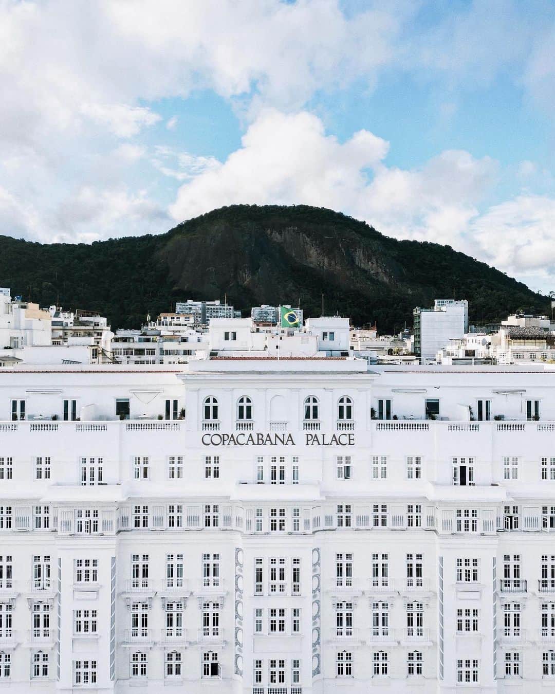 LVMHのインスタグラム：「@belmondcopacabanapalace, a @belmond hotel, celebrates its centenary with a year-long program of arts, gastronomy and cultural events. The “#100doCopa” events will reflect the city’s infectious energy, celebrated at the hotel for the past century.  In 2023, the hotel is looking back to its vintage past but also forward into the future.    #LVMH #Belmond」