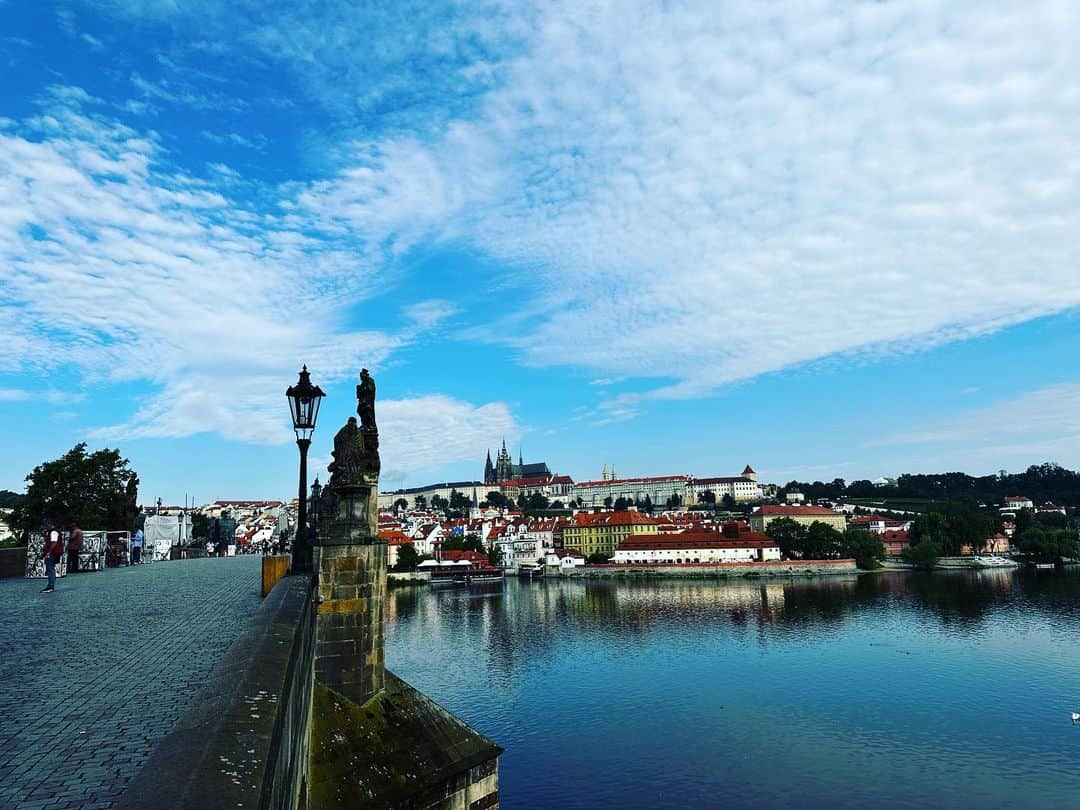 Man With A Missionさんのインスタグラム写真 - (Man With A MissionInstagram)「Czech   Prague  ②  #manwithamission #czech #prague」6月10日 16時28分 - mwamofficial