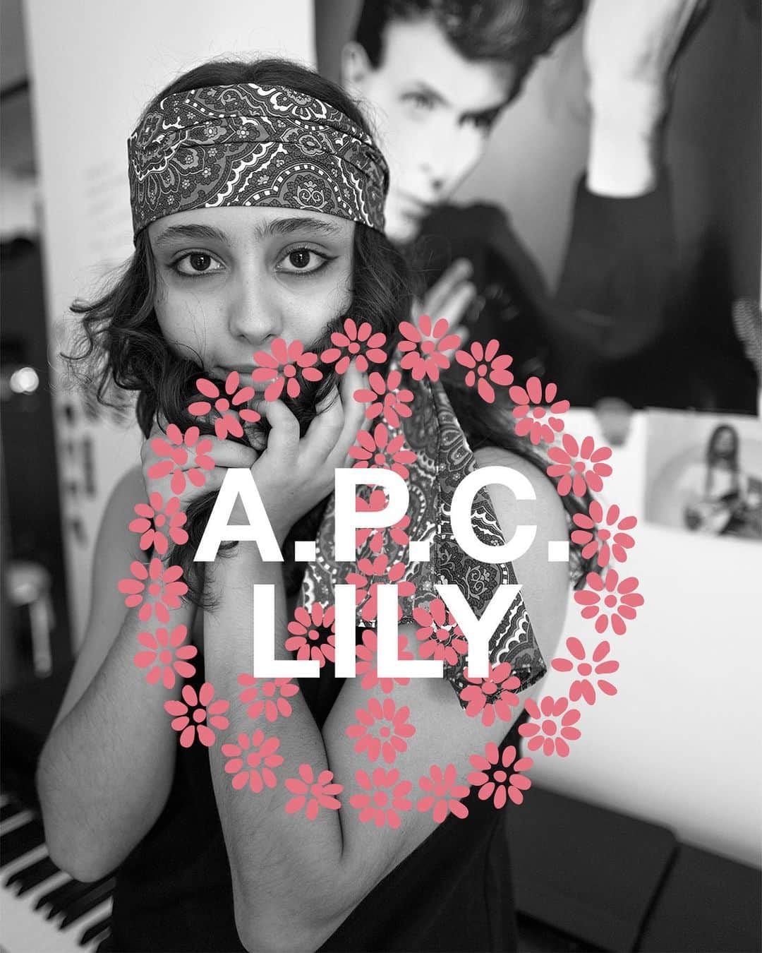 アーペーセーのインスタグラム：「"When designing the collection it was very important to me to design individually strong pieces you can add to your closet; Nobody shops an entire campaign look nowadays. You just buy pieces you can style with what you have." - Lily Touitou on her A.P.C. Interaction #19 @latruite_art   Photographed by @brigittelacombe in Lily's bedroom.   Head to apc.fr or visit one of our stores for more.   #APCParis」