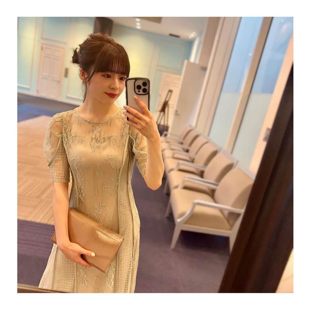 竹内夢のインスタグラム：「. . 昨日、大好きな姉の結婚式でした🫶🏻  写真が来たらまた載せますが、 愛に溢れる、幸せいっぱいな式でした。  ベージュと淡いグリーンのドレス👗👯‍♀️ 大人な感じ〜🧚🏻‍♀️  .」