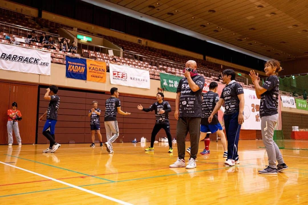 佐藤あり紗さんのインスタグラム写真 - (佐藤あり紗Instagram)「2023.5.27 . . 🏐佐藤あり紗2個バレーボール大会 in宮城🏐 . 大会を一緒に盛り上げてくださるスポンサーのみなたん❤️ . ❤️SVC!  @svc__group  . 🔋日本エコライフ . 🚘Gulliver @gulliver_minamisendai  . 💉医療法人 豊生会むらた日帰り外科手術クリニック . 🏨🍓仙台ターミナルビル(株)  @spalsendai  @hotelmetropolitansendai  @stbl_fruitfarm  . 🏠深松組  . 🐮牛タン炭火利久　@rikyu_sendaieki  . 🍺株式会社ノムタベル @skt_arata @iki_iki.r @kurukurupaamachiyan @iroriyaki.sumirechan @maji_magicalcook  . 🐮司 . 🦅焼助 @yakisuke.official  @yakisuke_kokubuncho  . 🚘KADAN . 👷‍♂️LIGHT @light_seon  . 🦷あやし眼科クリニック @ayashigeleven  . 🚘空気の洗車屋さん @kuuki_nosenshayasan  . ⚽️ヴォスクオーレ仙台 @voscuore_sendai  . 🔧elevn . ⛩榴岡天満宮 @tsutsujigaoka_tenmangu  . 🏠株式会社佐元 @samoto1914  . 🍫Meiji  . ♨️夢実の国 . 🦀スギヨ @kanikama_sugiyo_official  . 👕TRES @tres_volleyball  . ⛩️石巻金藏寺 . 🍜麺匠一丞 @mensho_ichijo  . 🍽こだまのどら焼き @kodamadorayaki  . 👨‍🔧Lincronova @nagano_president  . 🍴HACHI @hachi.1979  . 💉たじー @taji1_2_3  . 👷‍♂️誠晃興業 @yuya7912  . 👂加茂耳鼻咽喉科 . 🔩トーアス販売  @n.fumi0327  . 🍅La fata @lafatafarm  . 🏠山一地所 . 🍺ほかぞの @nomidocoro_hokazono45  . ☕️ほの香  @honokacoffee.inc  . 🍽登喜和 @tokiwasoba  . 💄Balilaxe   @bali_laxe  . 💪🏻KATSUYAMA @shozankancocoil   ☎️NTT東日本 @ntteastofficial  . 🔋山形パナソニック @yamagatapanasonic  . 🏐TEAM i @teami_girls  . ⛽️サーラエナジー株式会社 . 🏐清健堂  . 🥃BARRACK LIFE @barracklife  . 🚘GTAUTO @g.t.auto  . 👨‍⚕️たいよう接骨院  . 🍱あめいろ食堂 . 🦷こうま駅前デンタルクリニック . 🥮Riyan @riyancrepe  . 🍰you &g @you_and_g.official  . . #佐藤あり紗スポンサー #仙台発祥　 #佐藤あり紗2個バレーボール大会スポンサー #宮城県盛り上げたい　#仙台盛り上げたい #スポンサー #佐藤あり紗 #あり紗組」6月10日 18時35分 - arisa_chu