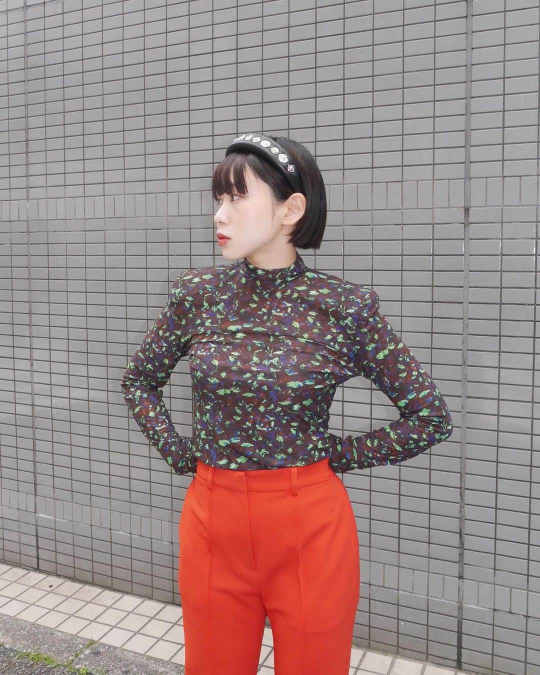 MIDWEST TOKYO WOMENのインスタグラム：「@togaarchives ⛓ It's on sale today!!」
