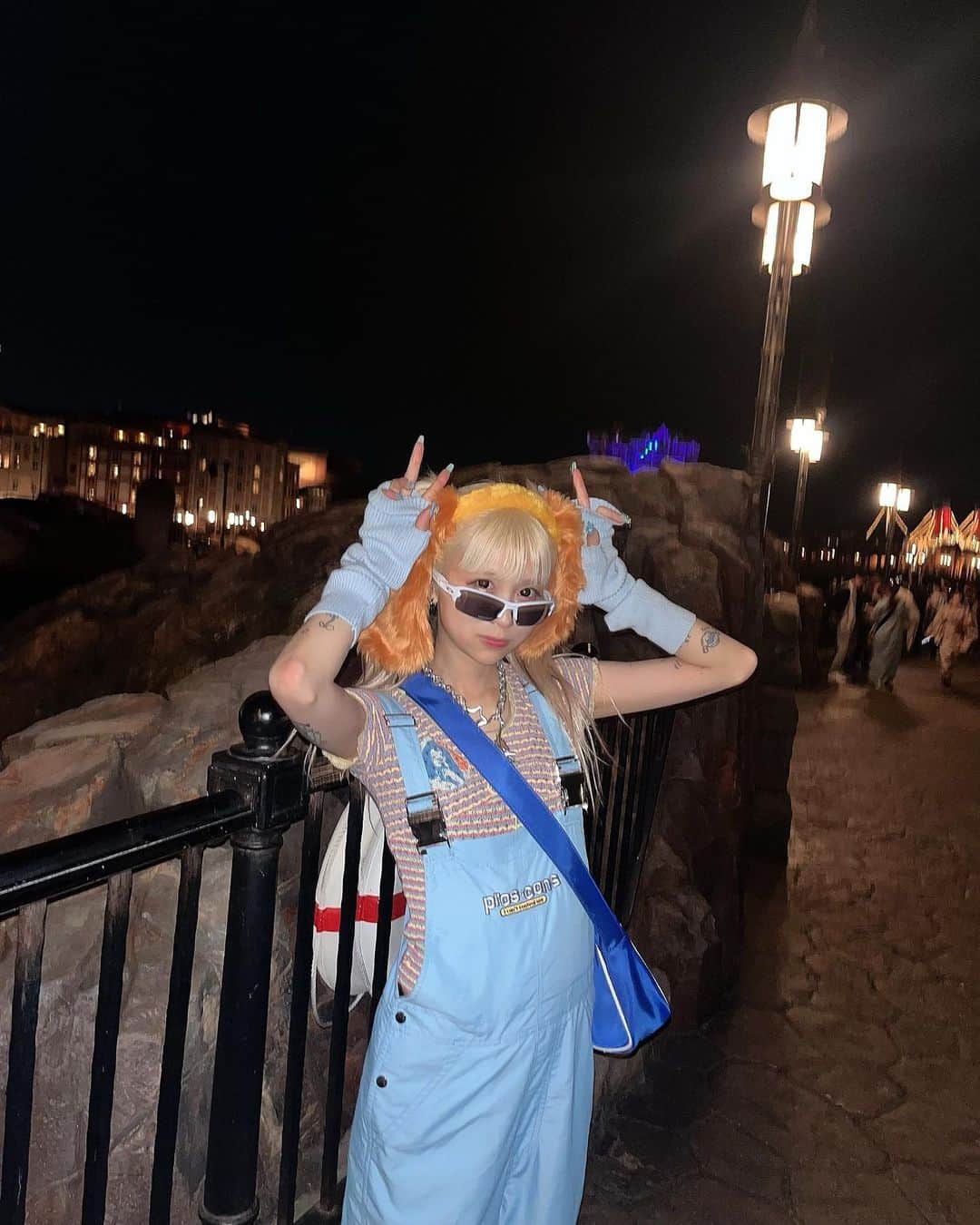 七星ぐみのインスタグラム：「🐶⚠️🩵💙　#disneysea」