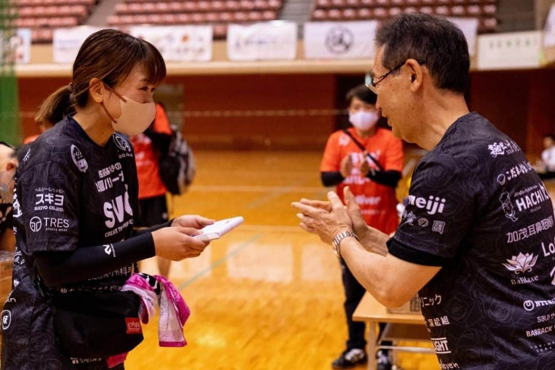 佐藤あり紗さんのインスタグラム写真 - (佐藤あり紗Instagram)「2023.5.27 . . 🏐佐藤あり紗2個バレーボール大会 in仙台🏐 大会を一緒に盛り上げてくださるスポンサーのみなたん❤️ . ❤️SVC!  @svc__group  . 🔋日本エコライフ . 🚘Gulliver @gulliver_minamisendai  . 💉医療法人 豊生会むらた日帰り外科手術クリニック . 🏨🍓仙台ターミナルビル(株)  @spalsendai  @hotelmetropolitansendai  @stbl_fruitfarm  . 🏠深松組  . 🐮牛タン炭火利久　@rikyu_sendaieki  . 🍺株式会社ノムタベル @skt_arata @iki_iki.r @kurukurupaamachiyan @iroriyaki.sumirechan @maji_magicalcook  . 🐮司 . 🦅焼助 @yakisuke.official  @yakisuke_kokubuncho  . 🚘KADAN . 👷‍♂️LIGHT @light_seon  . 🦷あやし眼科クリニック @ayashigeleven  . 🚘空気の洗車屋さん @kuuki_nosenshayasan  . ⚽️ヴォスクオーレ仙台 @voscuore_sendai  . 🔧elevn . ⛩榴岡天満宮 @tsutsujigaoka_tenmangu  . 🏠株式会社佐元 @samoto1914  . 🍫Meiji  . ♨️夢実の国 . 🦀スギヨ @kanikama_sugiyo_official  . 👕TRES @tres_volleyball  . ⛩️石巻金藏寺 . 🍜麺匠一丞 @mensho_ichijo  . 🍽こだまのどら焼き @kodamadorayaki  . 👨‍🔧Lincronova @nagano_president  . 🍴HACHI @hachi.1979  . 💉たじー @taji1_2_3  . 👷‍♂️誠晃興業 @yuya7912  . 👂加茂耳鼻咽喉科 . 🔩トーアス販売  @n.fumi0327  . 🍅La fata @lafatafarm  . 🏠山一地所 . 🍺ほかぞの @nomidocoro_hokazono45  . ☕️ほの香  @honokacoffee.inc  . 🍽登喜和 @tokiwasoba  . 💄Balilaxe   @bali_laxe  . 💪🏻KATSUYAMA @shozankancocoil   ☎️NTT東日本 @ntteastofficial  . 🔋山形パナソニック @yamagatapanasonic  . 🏐TEAM i @teami_girls  . ⛽️サーラエナジー株式会社 . 🏐清健堂  . 🥃BARRACK LIFE @barracklife  . 🚘GTAUTO @g.t.auto  . 👨‍⚕️たいよう接骨院  . 🍱あめいろ食堂 . 🦷こうま駅前デンタルクリニック . 🥮Riyan @riyancrepe  . 🍰you &g @you_and_g.official  . . #佐藤あり紗スポンサー #仙台発祥　 #佐藤あり紗2個バレーボール大会スポンサー #宮城県盛り上げたい　#仙台盛り上げたい #スポンサー　#参加者募集中 #佐藤あり紗 #あり紗組」6月10日 19時24分 - arisa_chu