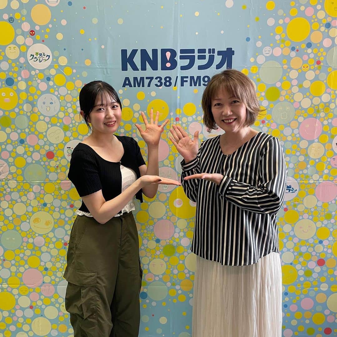 ミユフィーヌ（REVERBEE）のインスタグラム：「KNBラジオ ｢高原兄の５時間耐久ラジオ 長て長てこたえられんが」 生出演ありがとうございました！🔥 たくさんお話できてたくさん笑って楽しかった〜😂💖 タイムフリー対応してますので、ぜひお聞きください！✨  radiko.jp/share/?sid=KNB…  #5耐 #KNBラジオ #富山」