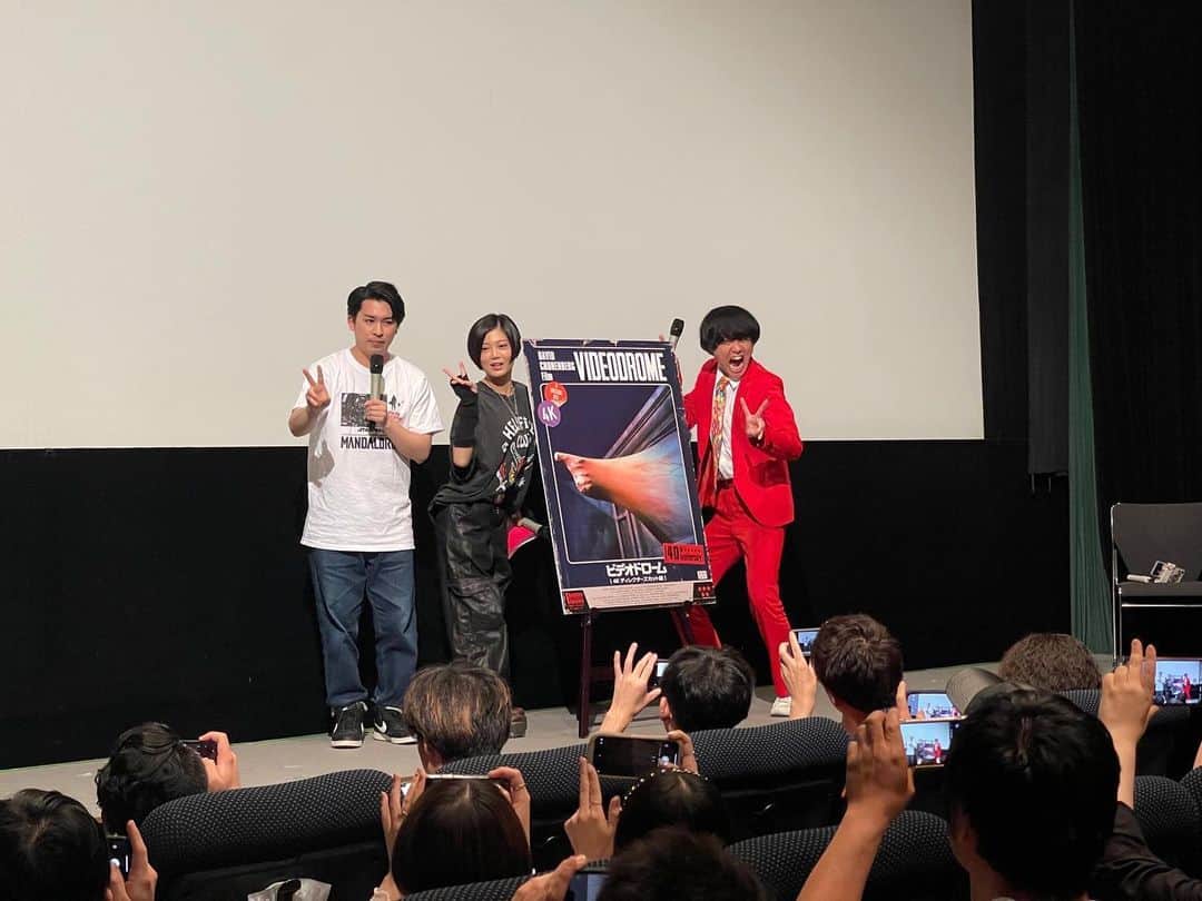 のインスタグラム：「ビデオドロームトークイベントありがとうございまんじゅう！  映画は6月16日より公開！」