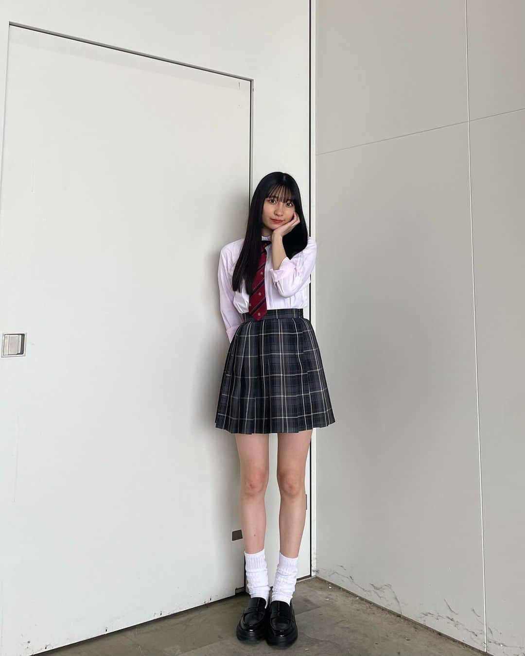 石黒友月さんのインスタグラム写真 - (石黒友月Instagram)「制服！久しぶりに着た🧏🏻‍♀️💞」6月10日 19時38分 - yuduyu1011