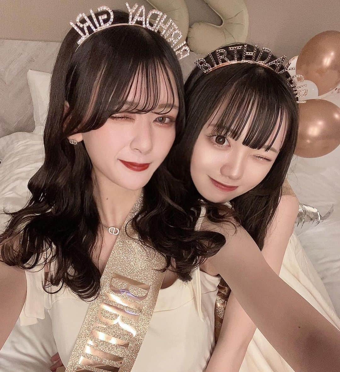 紗彩さんのインスタグラム写真 - (紗彩Instagram)「birthday girl✨  って事です2人とも5月だったので、準備楽しかったね🥂♡  ひょこんとすず|˙-​˙))  .  #誕生日サプライズ #ホテルステイ#ホテル女子会#ホカンス#サプライズ #バースデー #誕生日プレゼント #ホテルライク #フレンチガーリー #淡色女子 #shein購入品 #shein #バルーン #サプライズプレゼント #誕生日ケーキ #fff#lfl#likesforlike #いいね返し #横浜ホテル#ホテルラウンジ #ギフト#ホワイトコーデ #カラコン #カラコンレポ#自撮り#birthday #fff#lfl」6月10日 20時21分 - _saya_523