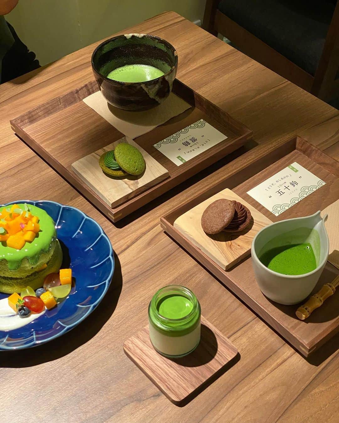 葉晟睿さんのインスタグラム写真 - (葉晟睿Instagram)「🍵 新 開 幕 抹 茶 控 必 訪｜Aki_matcha_bar  ｜#kalvineats抹茶｜   • 抹 茶｜雲 鶴 $320  • 抹 茶｜五 十 鈴 +升 級 拿 鐵 $220+$30   • 抹 茶 奶 酪 $125  • 抹 茶 芒 果 戚 風 $220  • 雞 蛋 沙 拉 吐 司 $150  台北真的很少有抹茶專門店 在劍潭附近新開超日超喜歡  抹茶有分等級 雲 鶴 單喝就是高級抹茶 抹茶甜點也都好喜歡 但雞蛋沙拉吐司也意外好好吃 是會想在回訪好幾次的店  #kalvineats #kalvineats台北 #kalvineats士林區 #kalvineats劍潭站 #kalvineats抹茶   Aki_matcha_bar  📍 台北市士林區承德路四段10巷18號 🚇 捷運 劍潭站 2號出口 🕰 11:00 ㏂—7:00 ㏘ (mon&tue closed)  #台北抹茶 #aki_matcha_bar #taipeimatcha #matchalover  #抹茶控  #抹茶甜點  #matchaholic #taipeicafe #taipeicoffee #taipeicafe #台北新開幕 #台北咖啡廳 #台北早午餐 #台北咖啡 #台北甜點 #台北甜點店 #台北カフェ #新開幕 #新店報報 #士林美食 #士林咖啡廳 #士林甜點 #士林區 #劍潭美食 #劍潭站 #台北下午茶」6月10日 20時23分 - kalvin.yeh