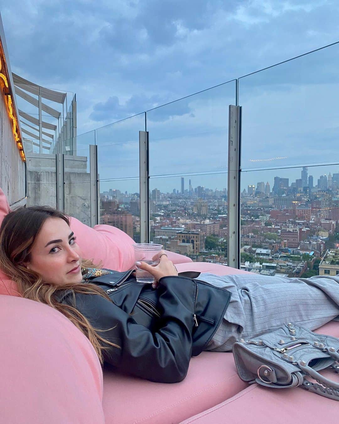 カルロッタ・フェリートさんのインスタグラム写真 - (カルロッタ・フェリートInstagram)「New York dump 2/3 🗽🇺🇸🫶🏻」6月10日 20時41分 - carlyferly