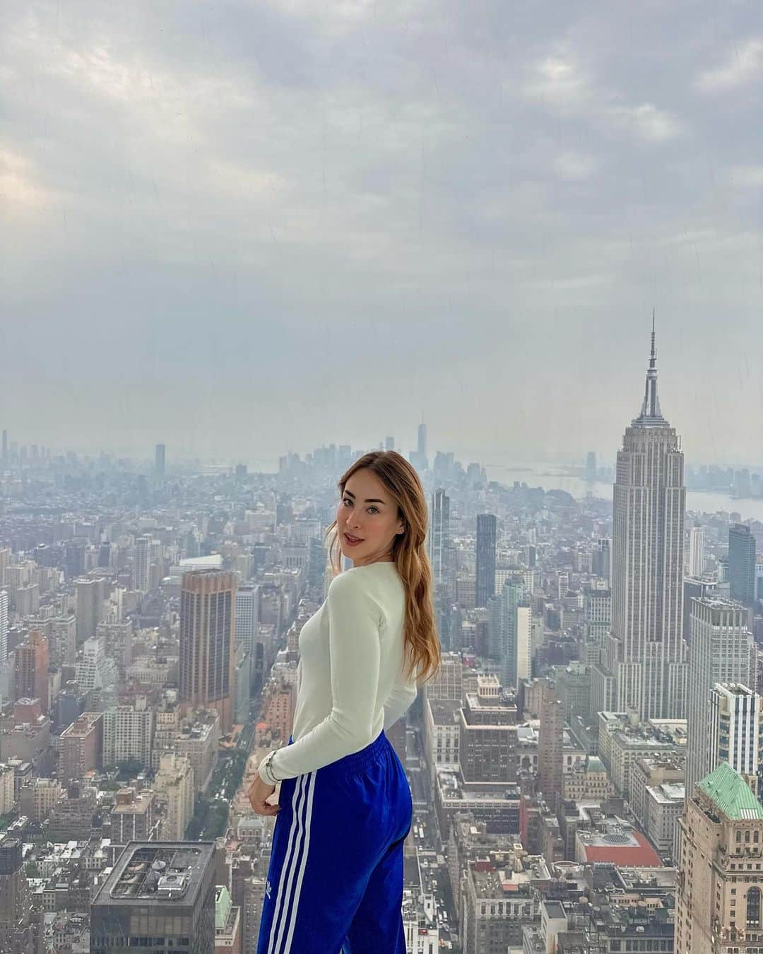 カルロッタ・フェリートのインスタグラム：「New York dump 2/3 🗽🇺🇸🫶🏻」
