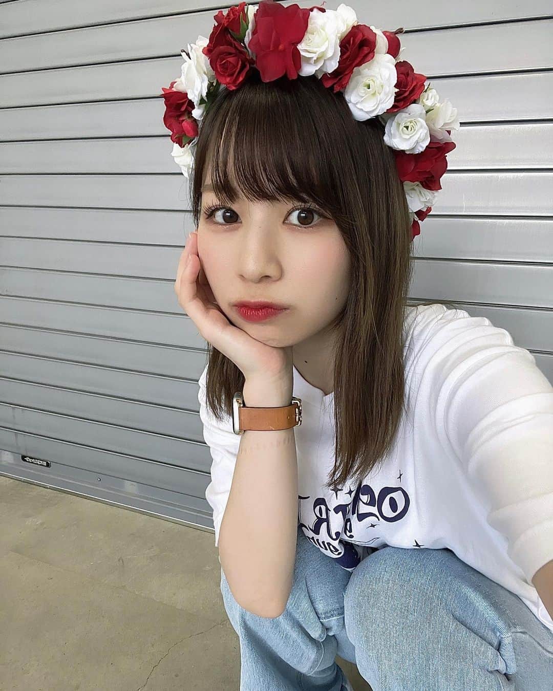 青木詩織のインスタグラム：「. トーク会＆握手会ありがとうございました🤍  会場でたらいい感じにじめじめで 雨感じました😐  梅雨苦手だ🌧️」