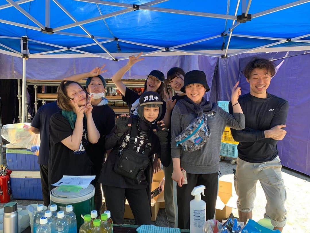 若林美保さんのインスタグラム写真 - (若林美保Instagram)「いよいよ本日より開幕！！ 花園神社に紫龍テントを建てての公演です。 ゼロから作り上げて、そこで公演するということに、なんともいえない気持ちがジワジワと湧き起こっています。 是非見届けて下さいませ✨  パンフレットもステキです＼(^o^)／  6/11〜26花園神社境内 特設紫テント 新宿梁山泊第74回公演 「少女都市からの呼び声」 毎夜 開場19:00/開演19:30 ※6/15,22休演 【チケット予約】 https://www.quartet-online.net/ticket/shojyo?m=0whhgic 【詳細】 http://s-ryozanpaku.com/  #新宿梁山泊 #紫テント #少女都市からの呼び声 #初日 #花園神社」6月11日 8時08分 - waka_miho