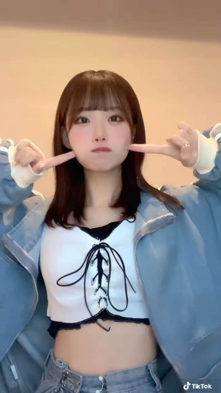 IDOLATERのインスタグラム：「🫣🩵🩷 #fyp」