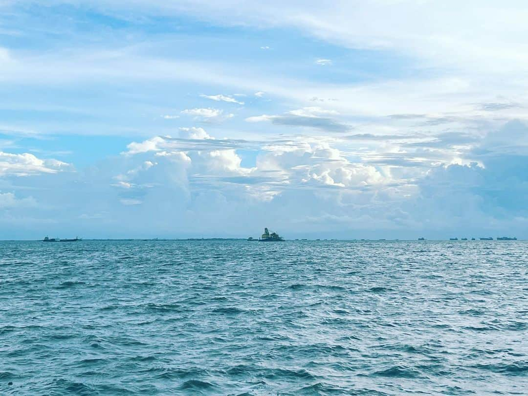 南壽あさ子のインスタグラム：「マニラ湾  #manilabay」