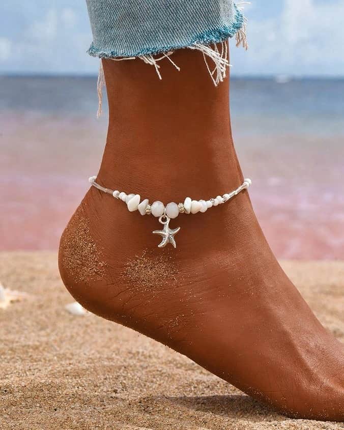 SHEINのインスタグラム：「Step up your beach ACCS game with anklets that are shore to charm 🦶✨🌊   🔎 11491055 14945456 13354575 11057777  #SHEIN #SHEINforAll #SHEINstyle #fashion #chic」