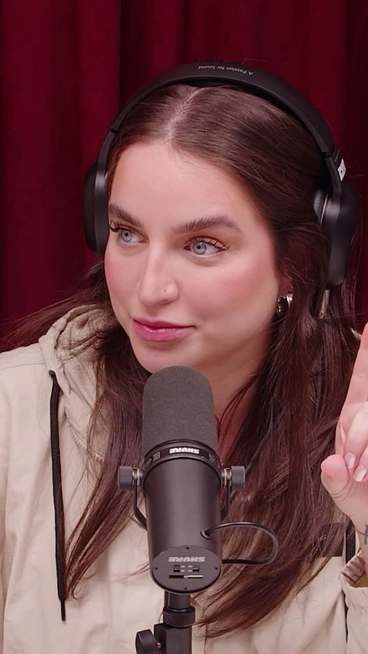 Bruna Unzuetaのインスタグラム：「Quais são as melhores 4 coisas da vida? 👀」