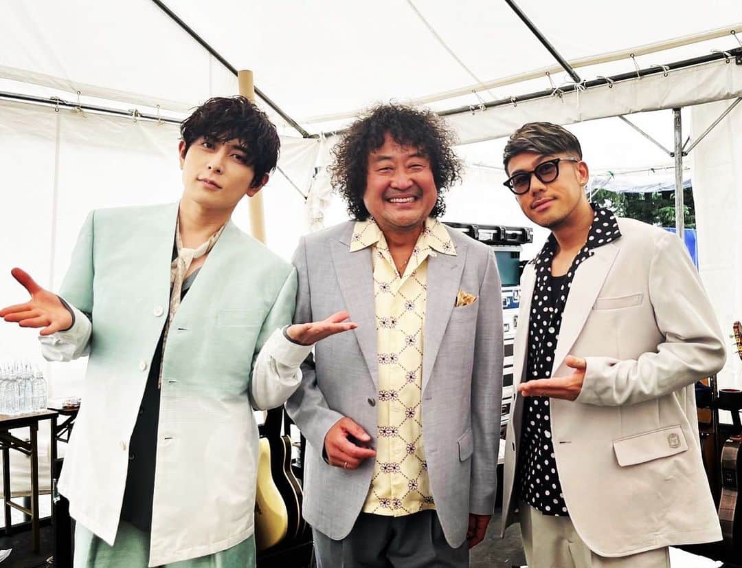 川畑要のインスタグラム：「"葉加瀬太郎音楽祭2023" 今年もステージに上がることができ、その景色は圧巻でした。 そして夜はソロ曲TDと充実した１日となり感謝です^_^  #川畑要  #CHEMISTRY #葉加瀬太郎音楽祭2023 #ソロ曲完成 #ありがとうございました」