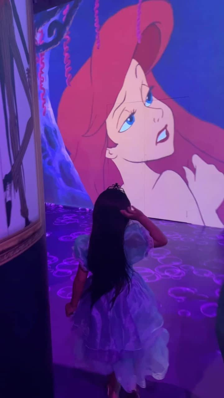 &mのインスタグラム：「ネタバレ注意🤫娘のはしゃぎ声失礼します🤭ディズニーアニメーション🫧🤍」