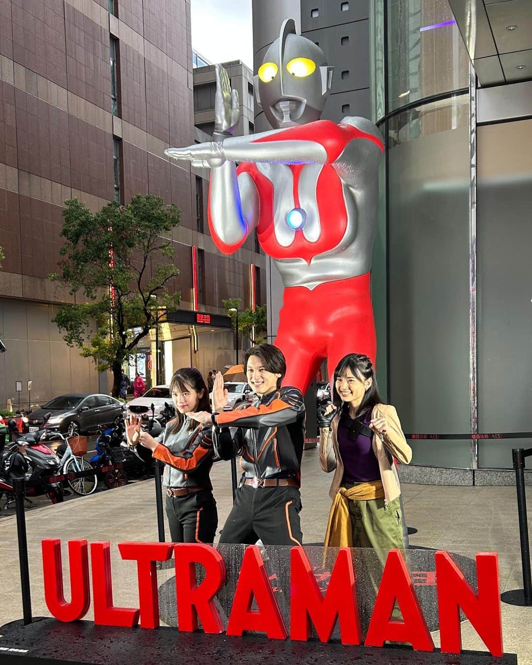 加弥乃のインスタグラム：「台湾の映画館でのイベント🎞️ スポーツ観戦かと錯覚するほどの歓声やみなさんからの熱い想いに、こちらが心動かされてしまう瞬間のたくさんある 忘れられない時間になりました。♡  多謝你、台湾！！！🩵  #超人力霸王德卡 #ウルトラマンデッカー #ULTRAMAN  #帝納斯」