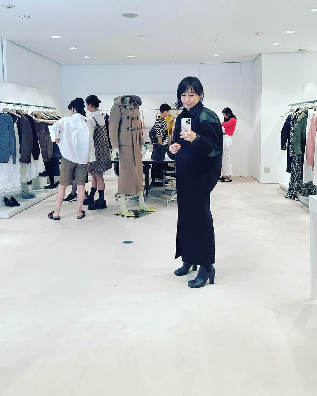 風間ゆみえのインスタグラム：「展示会備忘録。  @prada」