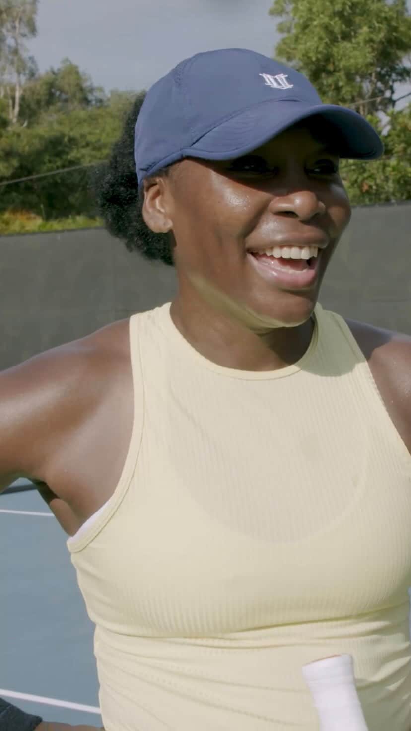 ビーナス・ウィリアムズのインスタグラム：「Wow, it’s been awhile! Now that I am back from my injury and currently in the Netherlands🥳, I wanted to share a glimpse of the relentless preparation that brought me here. Click the link in my bio for the full video🎥」
