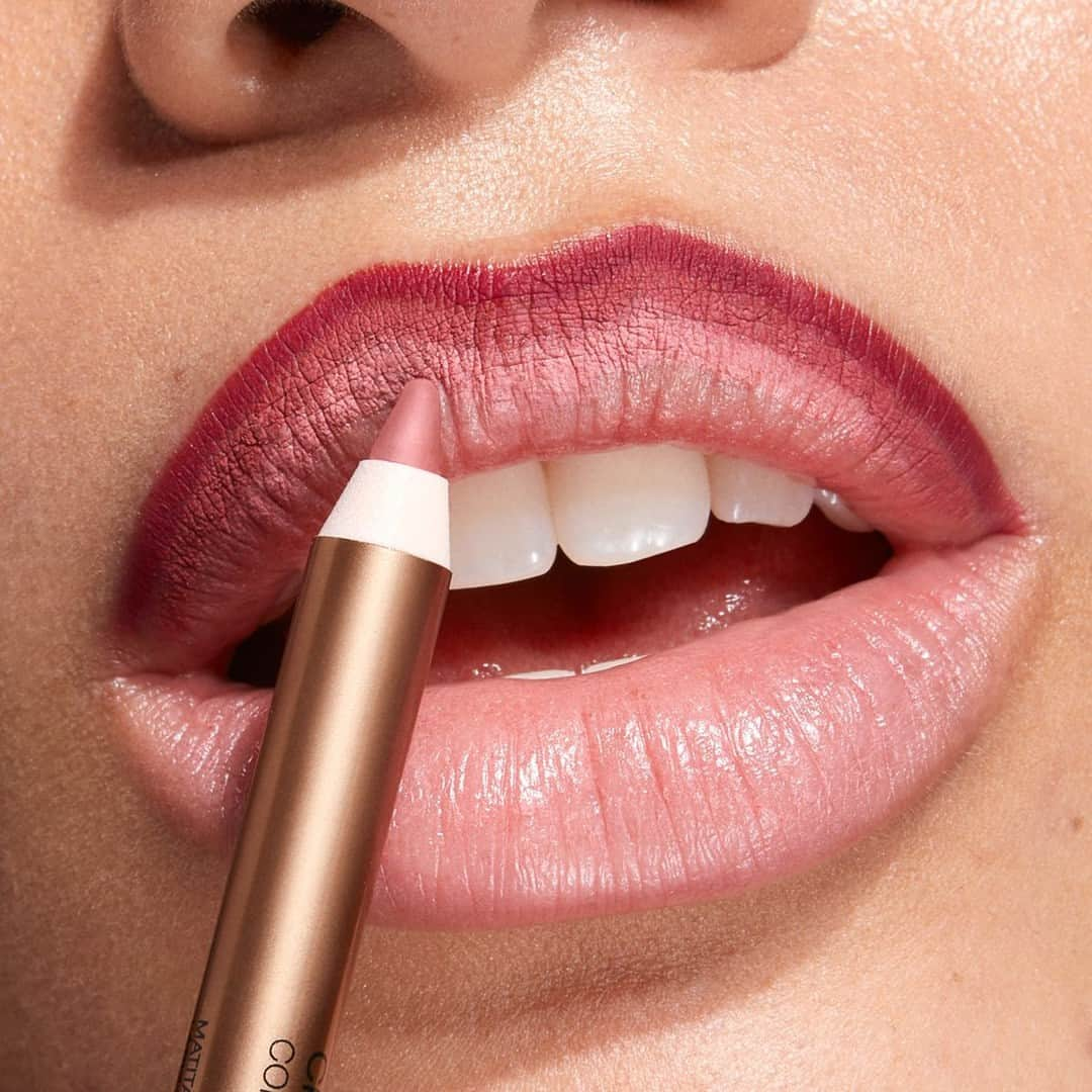 KIKO MILANOさんのインスタグラム写真 - (KIKO MILANOInstagram)「Long-lasting, even, and precise, don’t go without our New Creamy Comfort Lip Liners on your #liplook! 💋 Available in a variety of rich shades, find your fave colour for #KIKOPride!⁣ ⁣ #KIKOLips #lipliner #liplook #nudelips #lipcrayon ⁣  ⁣ Shades 03, 06, 13 ⁣」6月11日 3時30分 - kikomilano