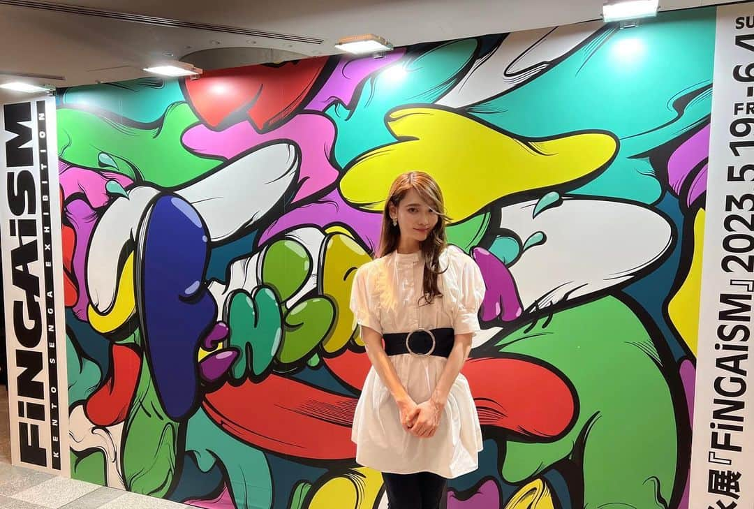 天玲美音さんのインスタグラム写真 - (天玲美音Instagram)「アーティスティックな場所🎨 出向いた時に、偶然出逢いました！  こーいう偶然の出逢いって嬉しいですよね✨ #tokyo #japan #omotesando #東京 #表参道 #アーティスティック #アーティスティックな場所 #アート好き #展示 #fingaism #天玲美音」6月11日 3時36分 - miontenrei