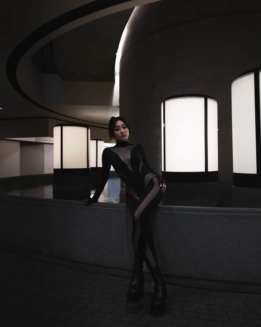 福原かれんのインスタグラム：「All I need is a space ship  @keithtio  @nhinako_makeup  @dereksyuen」
