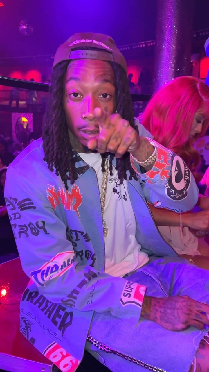 ウィズ・カリファのインスタグラム：「A Wise Man Once Said  New Music Next Week🍄🤘🏽✌🏾🧘🏾‍♂️👀🫵🏽」