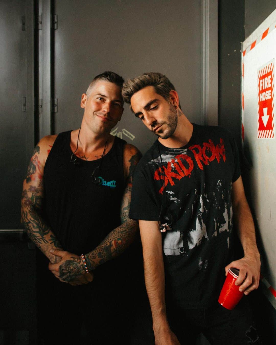 ザッキー・ヴェンジェンスのインスタグラム：「Columbus! What a great show🎸 thank you so much. I am so thankful to play shows like this and also have great friends wherever I go. #columbus #ohio #alltimelow #stinger」