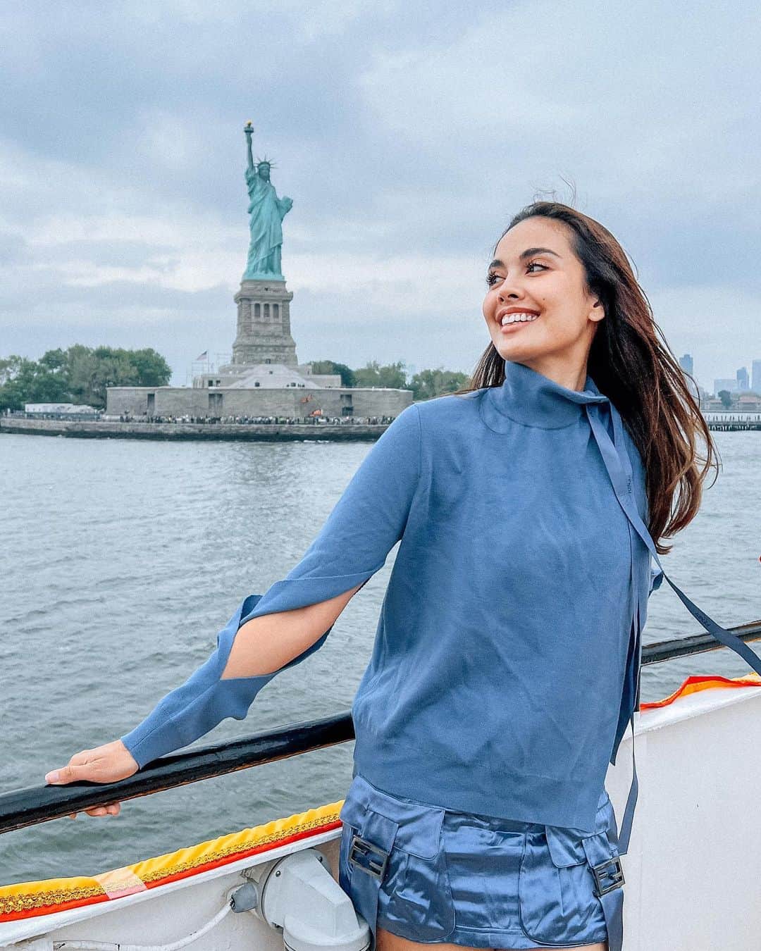 のインスタグラム：「A trip down memory lane ✨ New York City 🗽  @FENDI #FENDI #FENDISS23」
