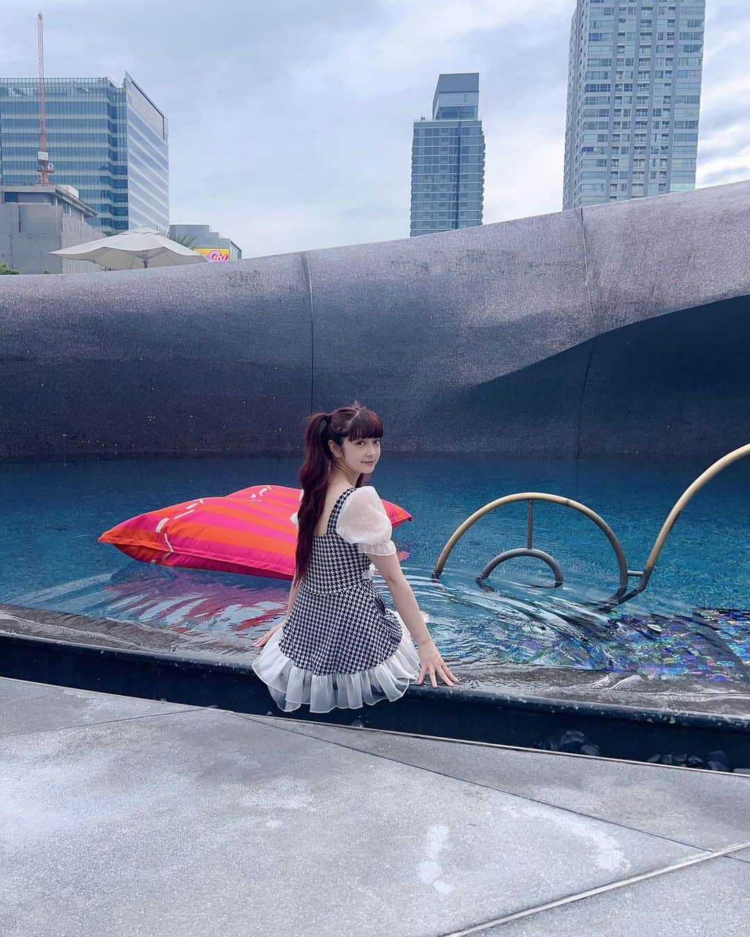 青木美沙子さんのインスタグラム写真 - (青木美沙子Instagram)「タイ旅行✈️🇹🇭 プール最高♡」6月11日 16時15分 - misakoaoki