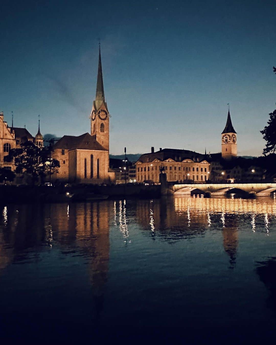 三浦大地さんのインスタグラム写真 - (三浦大地Instagram)「Zürichに到着🇨🇭  最高に気持ち良い！  いよいよ明日からVOLTA BASEL ART FAIRです。  世界のARTの世界を楽しんできます。  #zürich #switzerland #🇨🇭」6月11日 16時31分 - daichi_1127