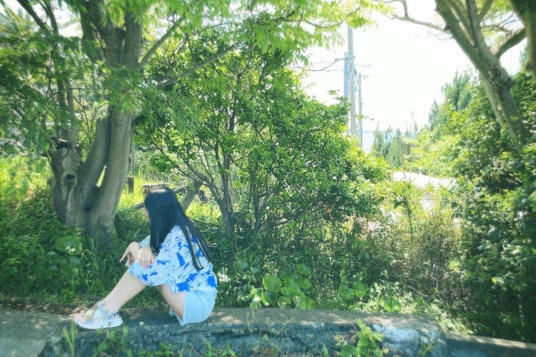 福田朱里さんのインスタグラム写真 - (福田朱里Instagram)「ヤングマガジン撮影オフショット⚓️ 今回は湘南で撮影しました。初めて行っ ...