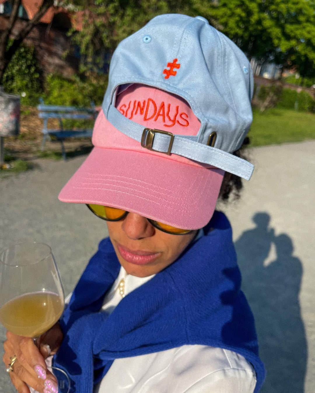 STIL IN BERLINさんのインスタグラム写真 - (STIL IN BERLINInstagram)「It’s cap season at @give.me.sundays -  Join the fun and let the people know what you’re all about. Ja? *werbung」6月11日 17時05分 - stilinberlin