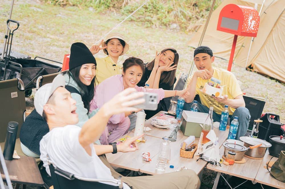 のインスタグラム：「：  本週露營🏕️🫣  到底有多困難呢？🫠  . . .  #光露營就很忙了 #今晚8點TVBS42」