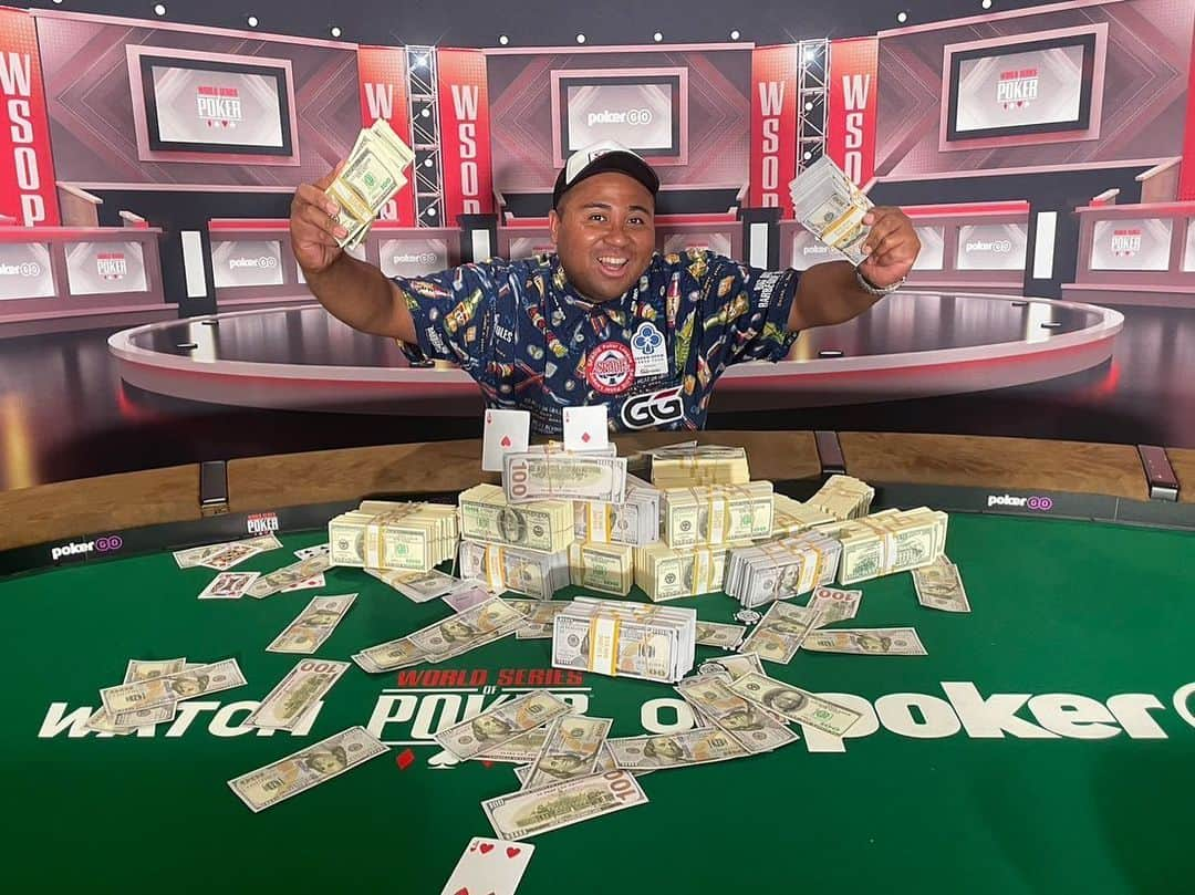 アントニーのインスタグラム：「ラスベガス最高 WSOP最高  #WSOP #ラスベガス最高 #最後の写真は多分生き別れのブラザー」