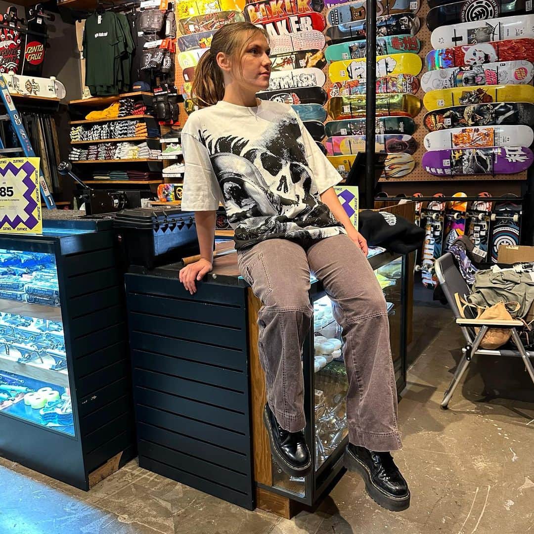 zumiezのインスタグラム：「Closer look at the 5 out of 8 styles currently available exclusively at @zumiez on the website and over 50 stores nationwide」