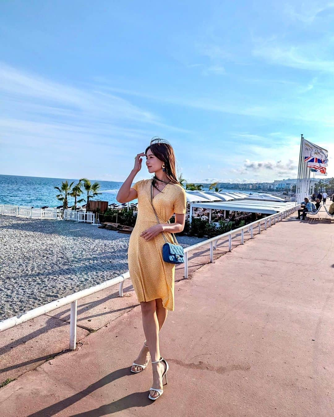 石井里奈さんのインスタグラム写真 - (石井里奈Instagram)「みなさーん！！ @amazonfashionjp で夏Fashion x 人気アイテムタイムセール祭り6/17からスタートするよ🔥♥️ . トップセラーのファッション＆ビューティアイテムやAmazonバイヤーが選ぶイチ押しアイテムがお買い得✨👏 . 大好評だったこのワンピースも👗 @amazonessentials 💞 . ニースでもいち早く夏コーデしてました🌸夏に向けて色々準備しなくちゃね🔥 . ぜひページチェックしてみてね💛 . #amazonfashion #amazonで発見 #アマゾン #pr #コーデ #コーディネート #夏コーデ #着回しコーデ #プチプラコーデ #プチプラ #ワンピース #ニース #nicefrance」6月11日 11時04分 - ri7tin1025