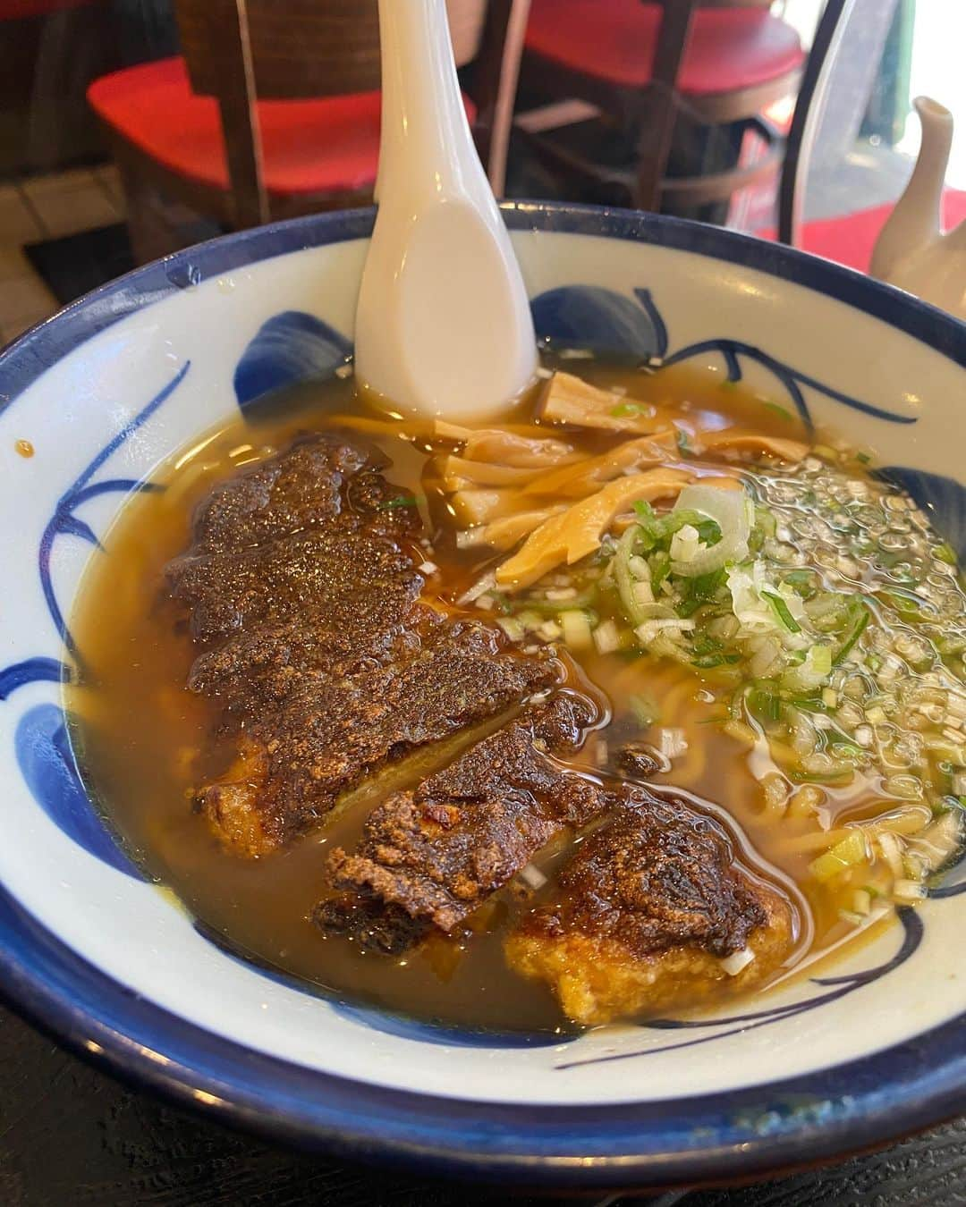 生野陽子さんのインスタグラム写真 - (生野陽子Instagram)「🚶‍♀️ 新井薬師をおさんぽ。  昨日もご覧いただき ありがとうございました！  晴れた日のお散歩は 気持ちが良かったです。 今回も美味しいグルメに舌鼓☺︎  #新井薬師」6月11日 11時21分 - yoko_shono