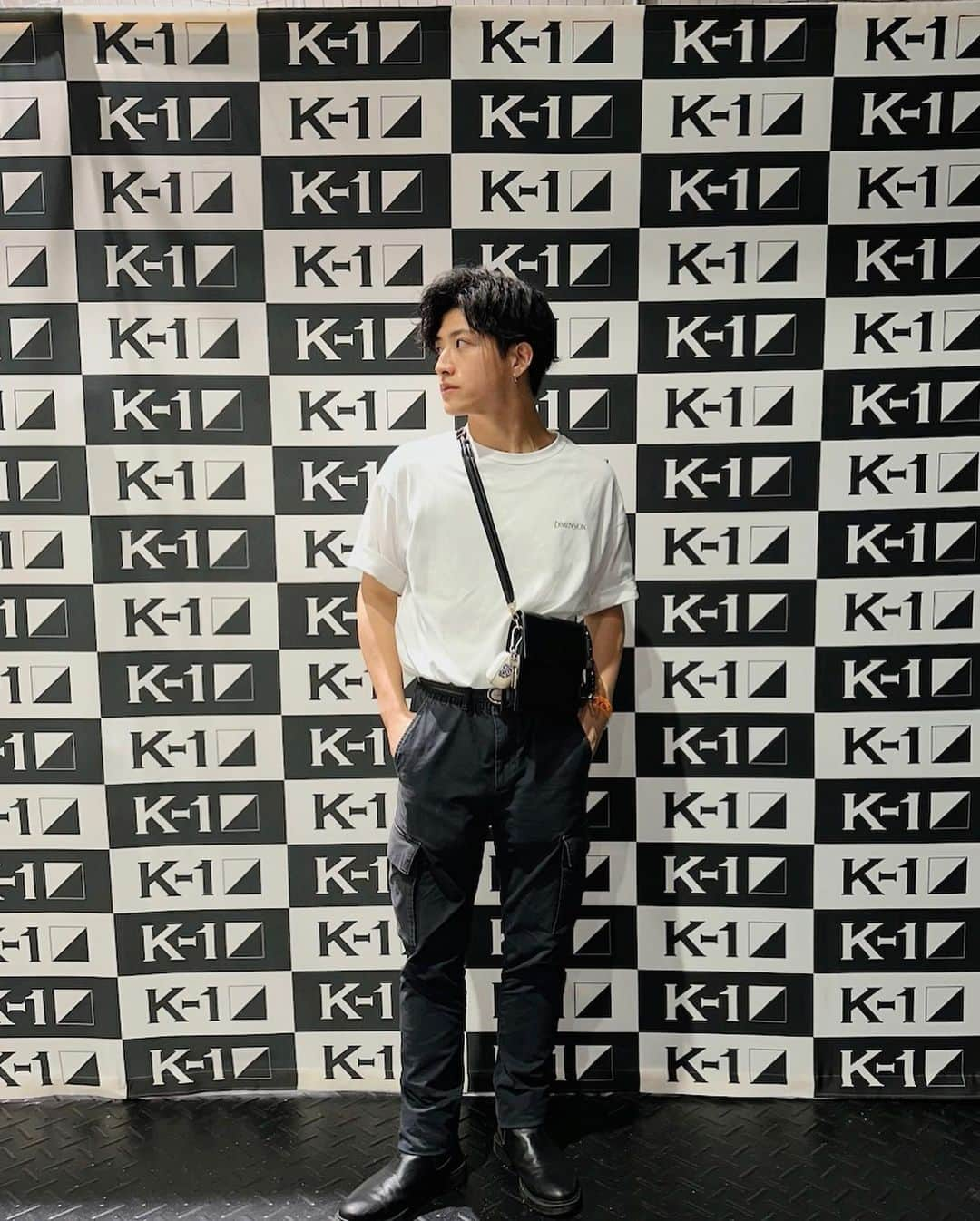 蓮池虎太郎さんのインスタグラム写真 - (蓮池虎太郎Instagram)「🥊（初）K-1アマチュア大会✨  初めてずーーーっと試合見たんだけど、迫力がハンパじゃなかったよ！！  格闘家になる！！って言うのは、 簡単に言える者では無いと確信した今日、プロの凄さに気づいちまったぜ…🥺🥺  ・ ・ ・  自分も最近格闘技を練習してんだけど、その理由はまた別であり、  俳優になった時、 いつどの様な形で使えるか分かんないけど、身体と心を鍛える為に挑戦してます🤭✨  #k1 #アマチュア #大会#格闘技」6月11日 11時32分 - official_kotaro2004