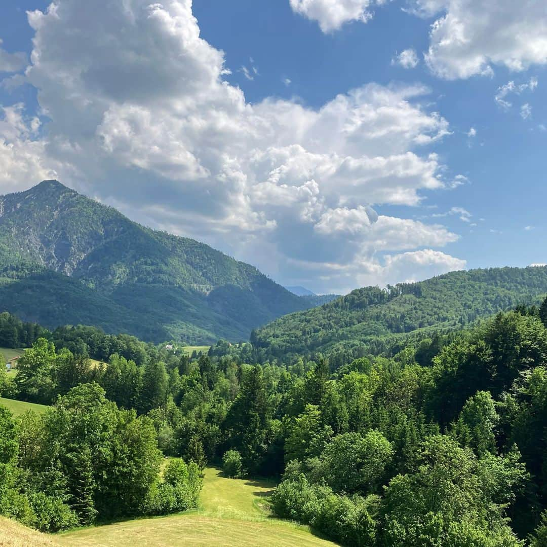 ベンジャミンさんのインスタグラム写真 - (ベンジャミンInstagram)「Salzburg 色々 🇦🇹 🏰」6月11日 17時39分 - benjamin_dayo