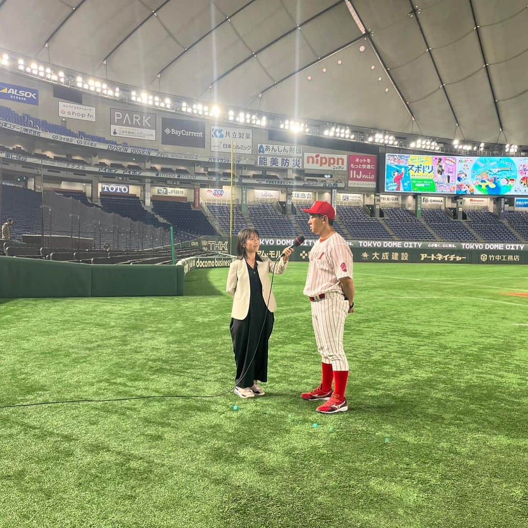 羽村亜美さんのインスタグラム写真 - (羽村亜美Instagram)「#大学野球選手権  昨日で私の担当は終わりました🎤  決勝戦は、 #青山学院大 vs #明治大  コロナ以降、 久しぶりに、 対面でインタビュー🎤 感動しました。 相手の表情見ながら インタビューは、この形式が1番です！  ステキーーな 写真をありがとうございます📷  決勝戦！ 楽しみ😊」6月11日 12時16分 - amihamura