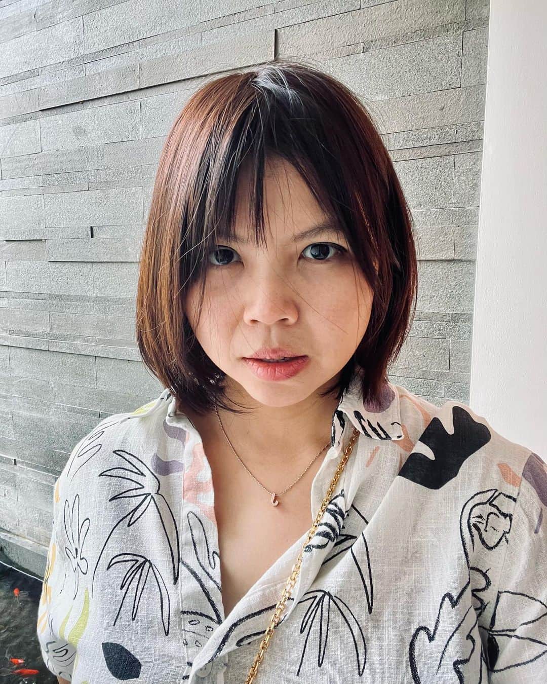 グレイシア・ポリーのインスタグラム：「How bout that bang? Bang, bang, bang.. 😛💇‍♀️💆🏽‍♀️💅🏼  Pampering myself by going to hair saloon after 9 months and 40 days of entering motherhood journey. 🙏🏽」