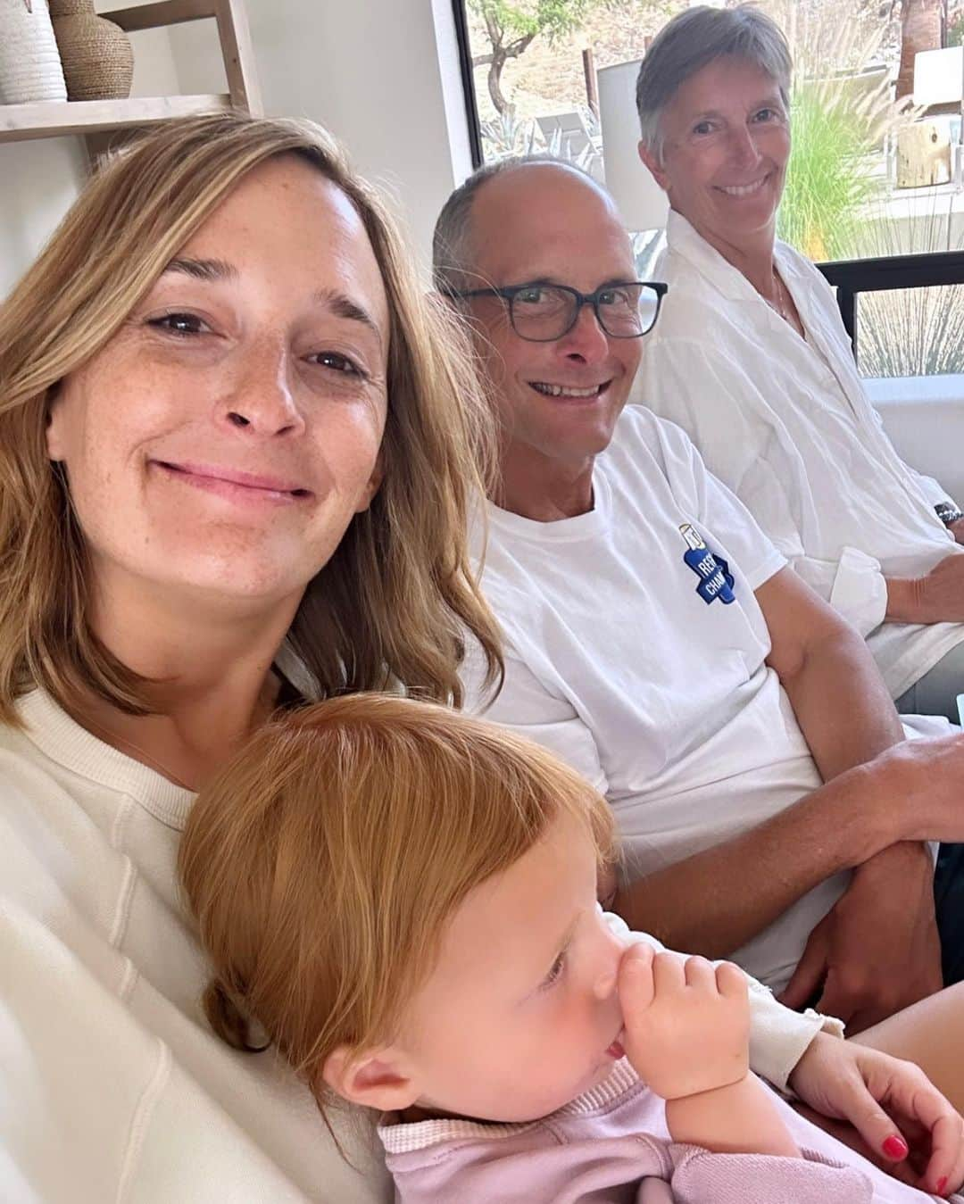 Gaby Dalkinさんのインスタグラム写真 - (Gaby DalkinInstagram)「Kicked off summer with a little mini Dalkin reunion… Some QT with Mocha and Papa B and Auntie Anya Poppy’s first introduction to Linda’s Fudge Cake IYKYK 🍫 Countless sessions of Bocce and Ping Pong! And lots and lots of giggles and bandaids as accessories! ❤️」6月12日 9時51分 - whatsgabycookin