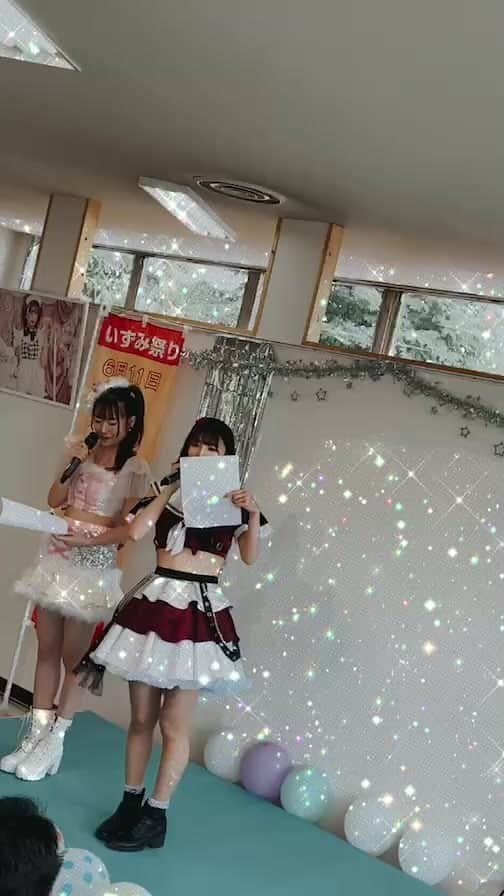 石原美沙紀のインスタグラム：「#泉カーサビス　さんライブ♡ アーカイブ✩︎⡱」